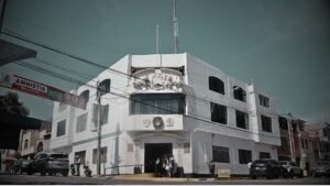 Fachada de municipalidad de Cerro colorado