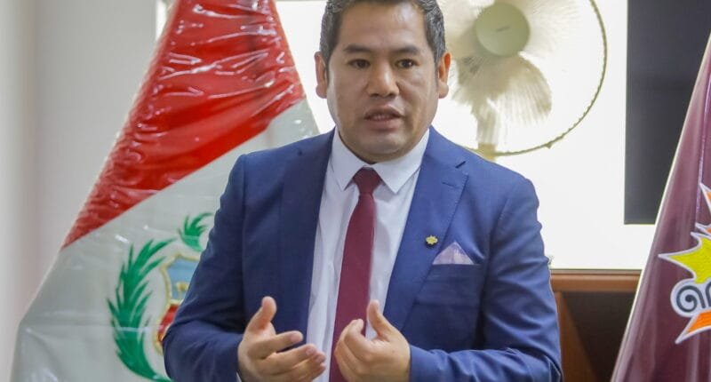 Detectan designaciones irregulares en Autodema 