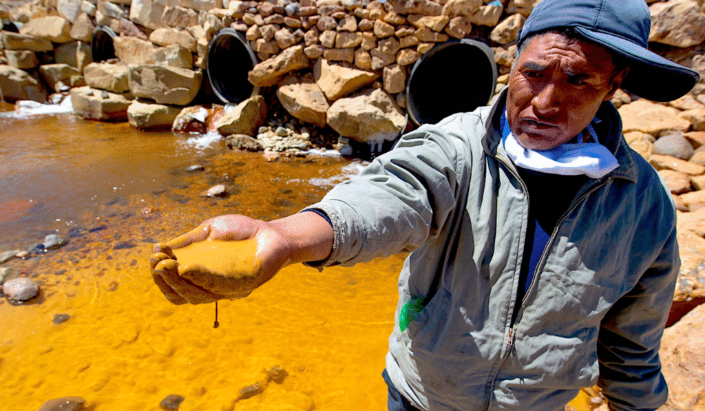 La empresa Aruntani conocía de su impacto en la contaminación del río, pero no hicieron nada.