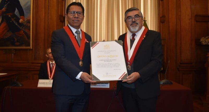Poder Judicial arequipeño recibe premio en crisis