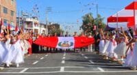 Bustamante vibró con desfile escolar por Fiestas Patrias