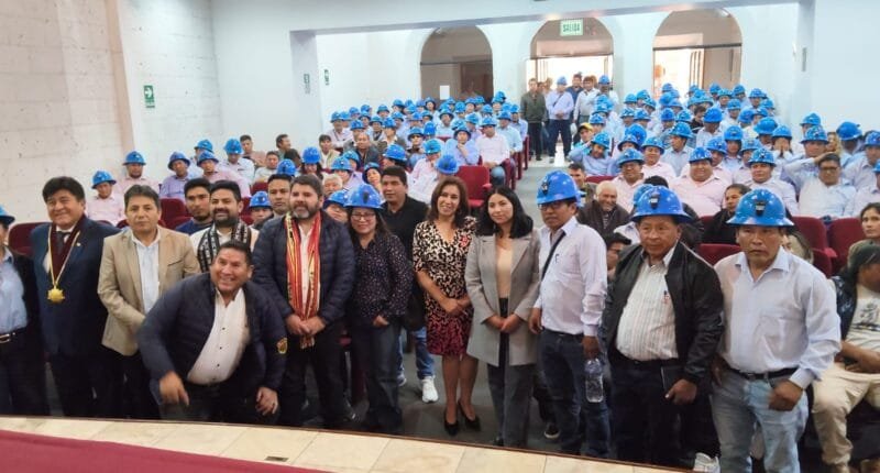 Mineros proponen medidas para viabilizar formalización