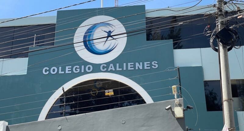 Lío entre hermanos pone en riesgo a más de 500 estudiantes