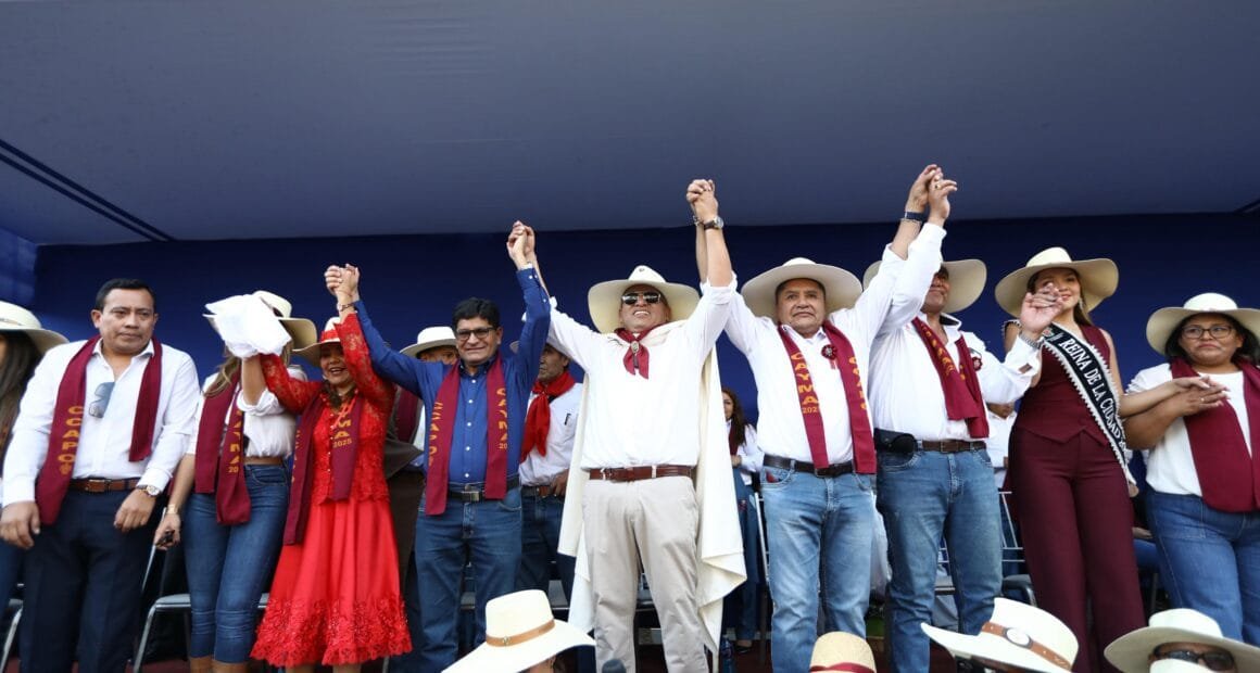 Entrada de Ccapo abrió la fiesta mistiana con tradición y alegría