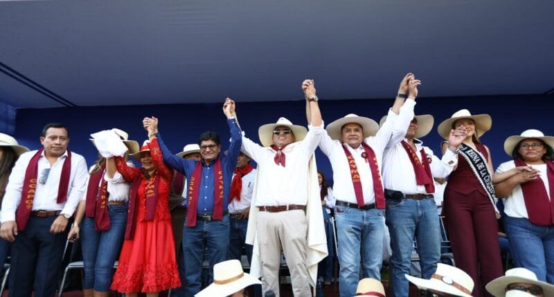 Entrada de Ccapo abrió la fiesta mistiana con tradición y alegría