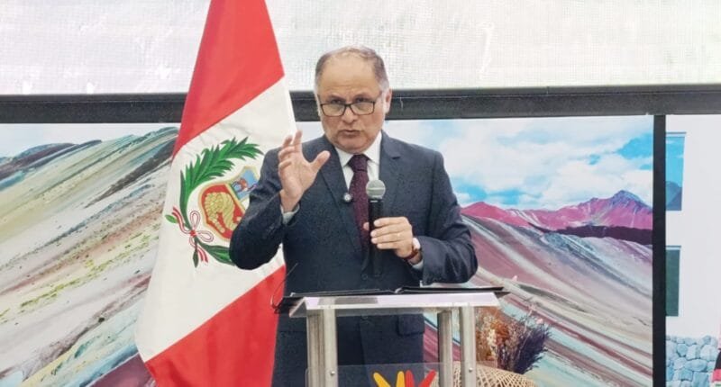 Contraloría reporta reactivación de 115 obras públicas por más de S/1690 millones