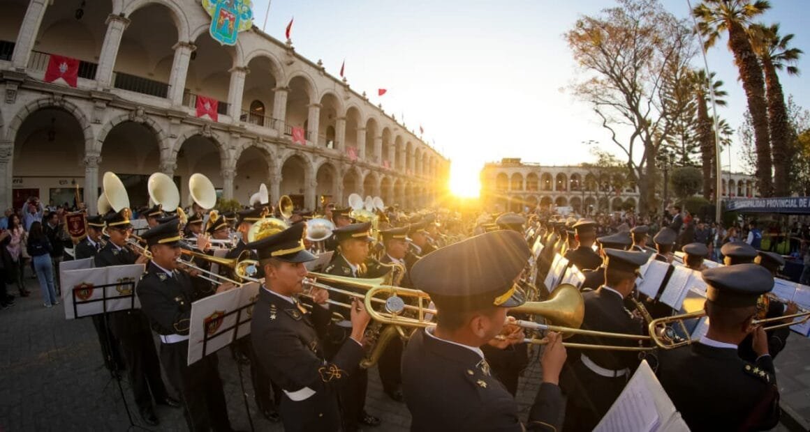 Banda sinfónica bolognesina brilló en homenaje a Arequipa
