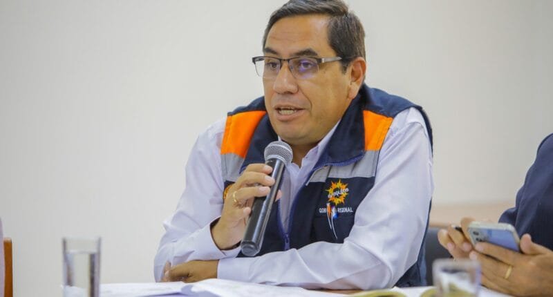 Carlos Zanabria ahora es especialista en Interculturalidad en el Ministerio de Cultura, pero no cumple el perfil