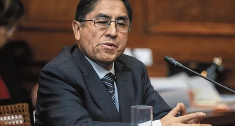 Gobierno de Jerí impulsa extradición de César Hinostroza