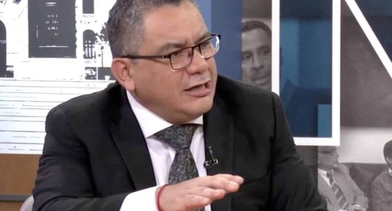 Santiváñez pide al PJ cerrar investigación preliminar