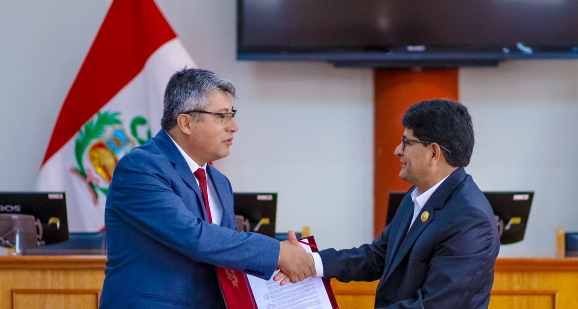 Johan Cano concentra el poder de dos gerencias y paraliza Infraestructura 