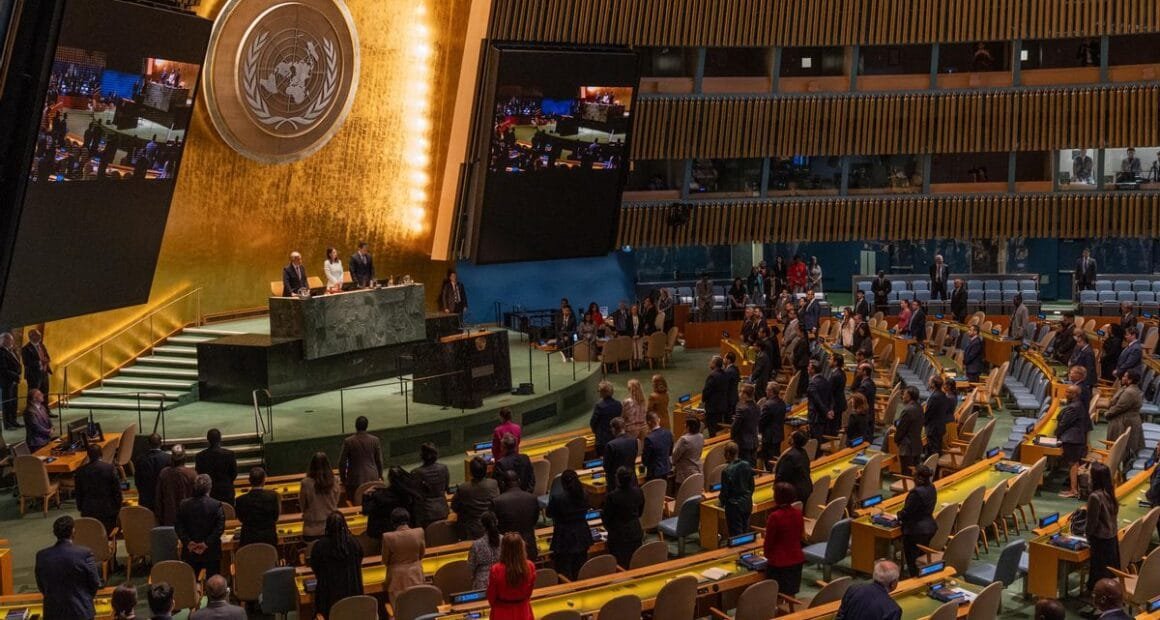 ONU aprueba Estado palestino pero excluye a Hamás