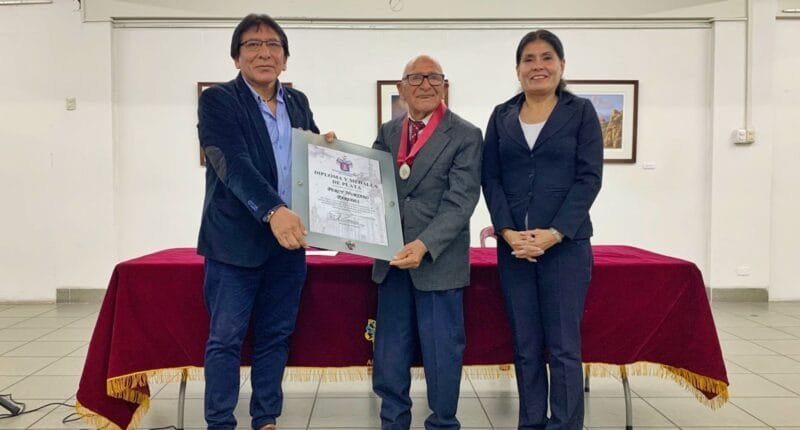 Municipalidad de Arequipa homenajea al pintor Percy Hurtado