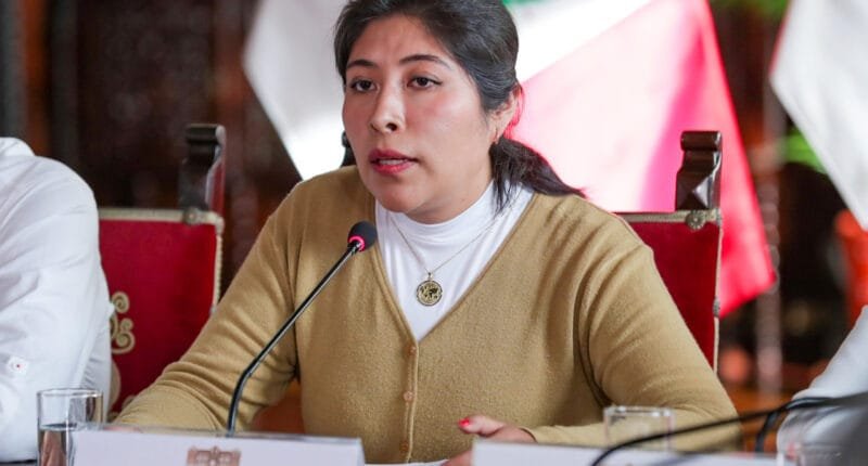 Congreso archiva inhabilitación de Betssy Chávez por falta de votos