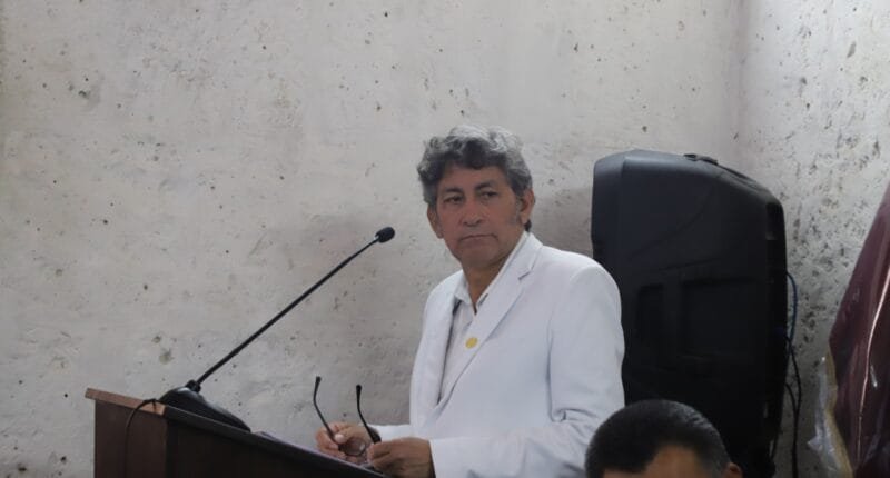 Suspenden sesión de interpelación contra gerente de Salud 