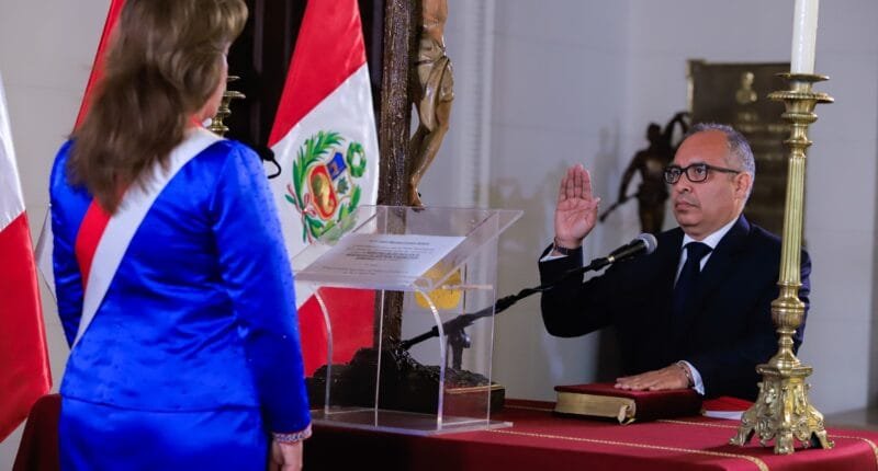 Juan Manuel Cavero asume Ministerio de Justicia tras renuncia