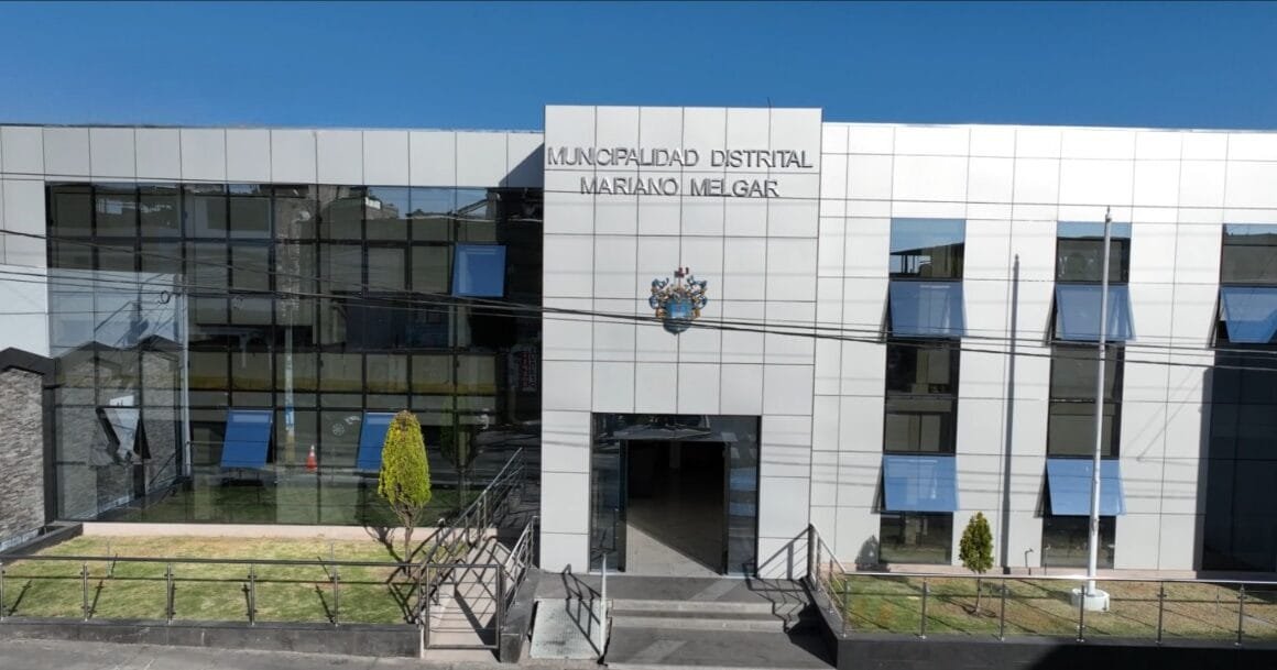 Funcionaria de Mariano Melgar denunciada por presunta extorsión