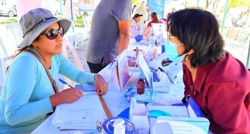 Bustamante impulsa campaña gratuita de prevención del cáncer