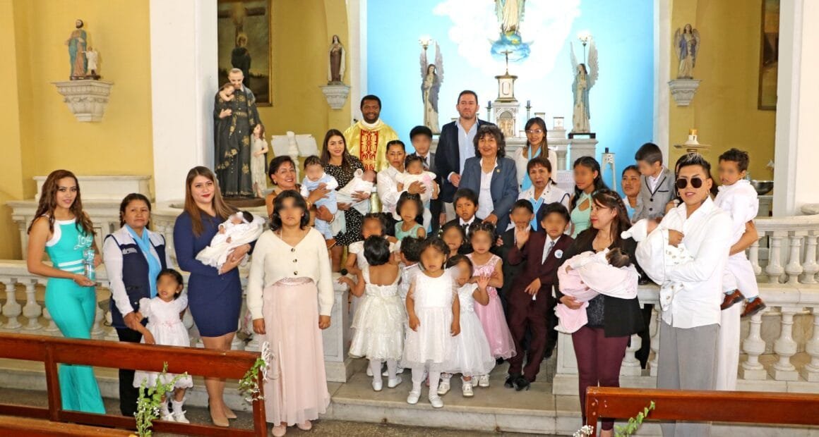 Chaves de la Rosa celebra 237 años con bautizo y esperanza