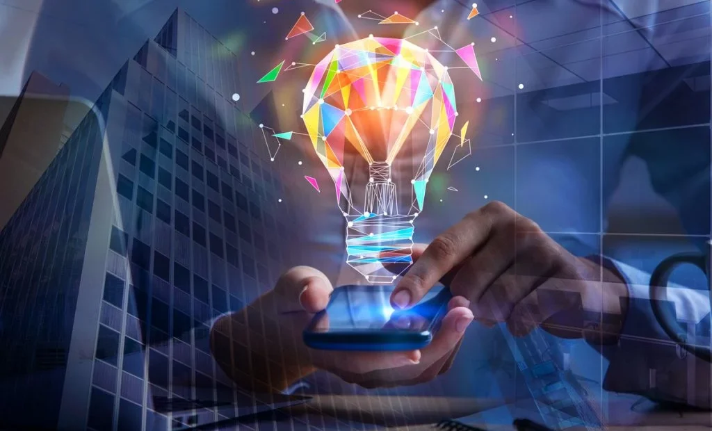 El analista político Augusto Santillana advierte que el Perú continúa atrapado en su dependencia extractiva. Romper la “maldición del oro” exige invertir en innovación, ciencia y educación para impulsar un crecimiento sostenido basado en el conocimiento.