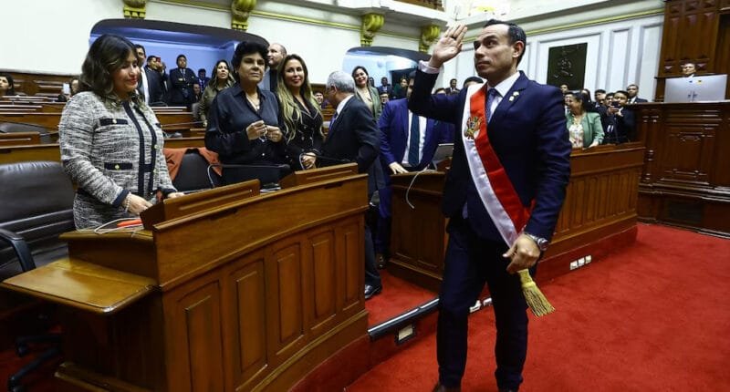 Informe internacional alerta "dictadura parlamentaria" en Perú