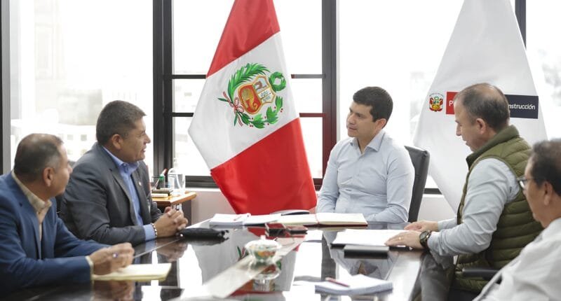 Alcalde Rivera y ministro de vivienda destraban puente Umapalca