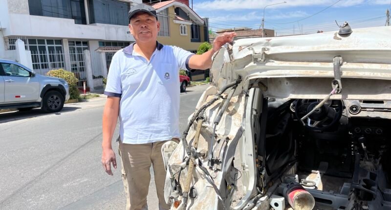Nuyen Barro: el maestro de plancha y pintura que convirtió los fierros de su infancia en un sueño empresarial