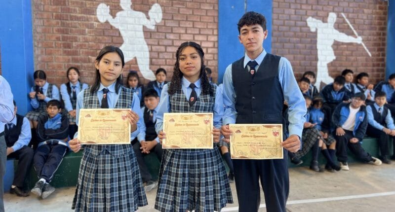 Estudiantes de Caravelí logran segundo lugar nacional en concurso “El Perú Lee”