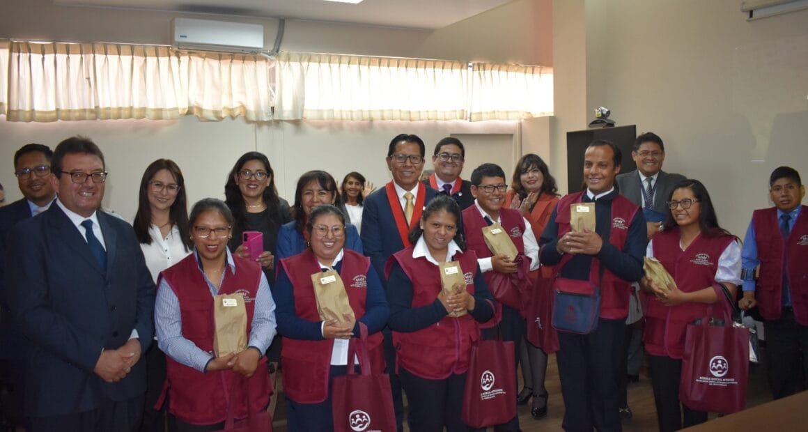 Jóvenes con discapacidad inician pasantía en la Corte de Justicia de Arequipa
