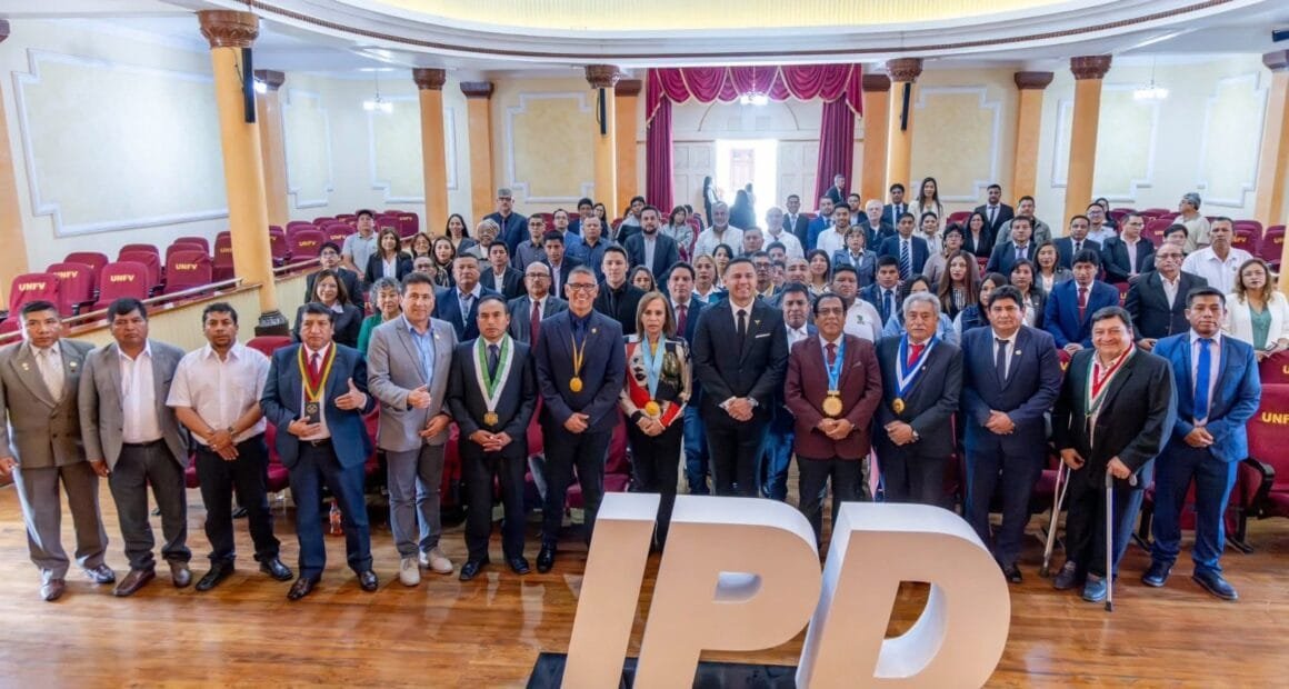 Yarabamba destaca con triple reconocimiento deportivo nacional