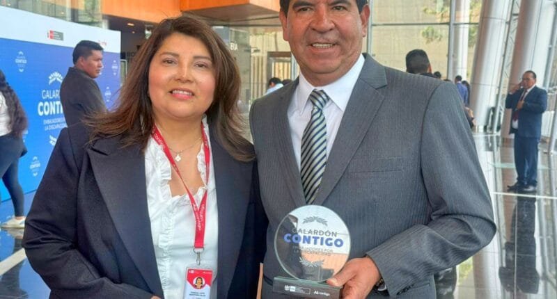 Bustamante y Rivero vuelve a brillar con galardón nacional