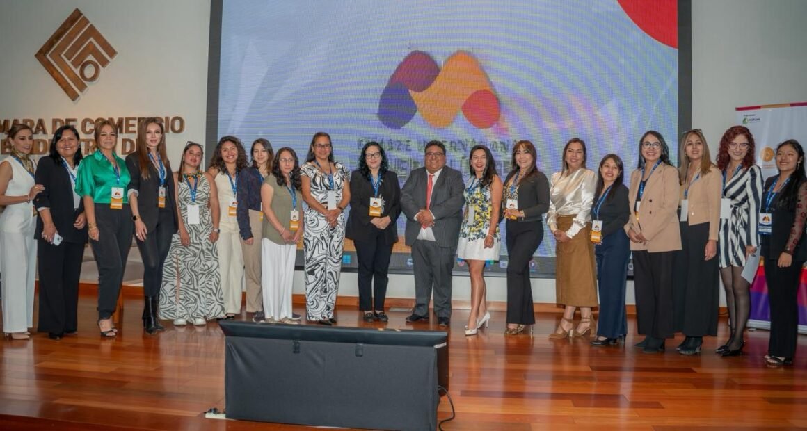 VII Cumbre Internacional impulsa liderazgo femenino global