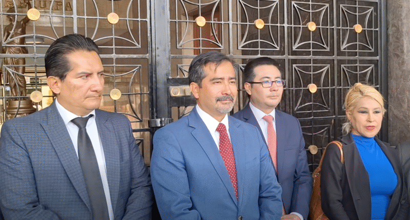 Christian Vizcarra presenta amparo para burlar el estatuto del CAA tras recibir dos tachas