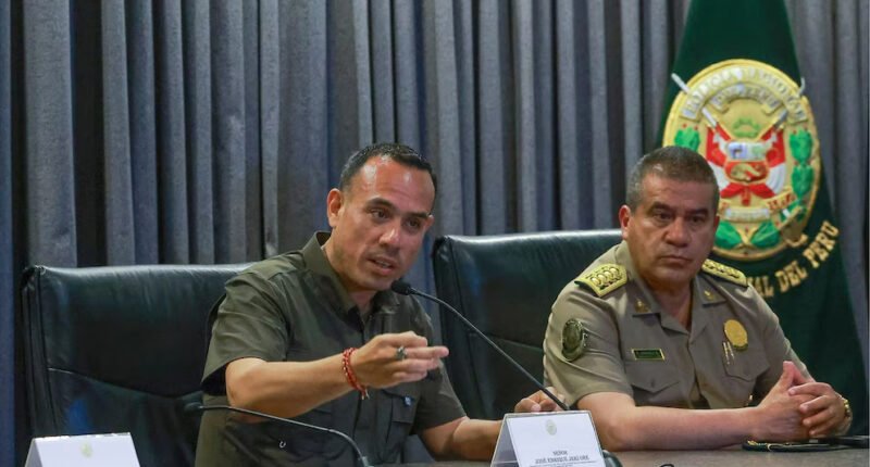 Jerí respalda a jefe del INPE pero le exige pasar por el polígrafo