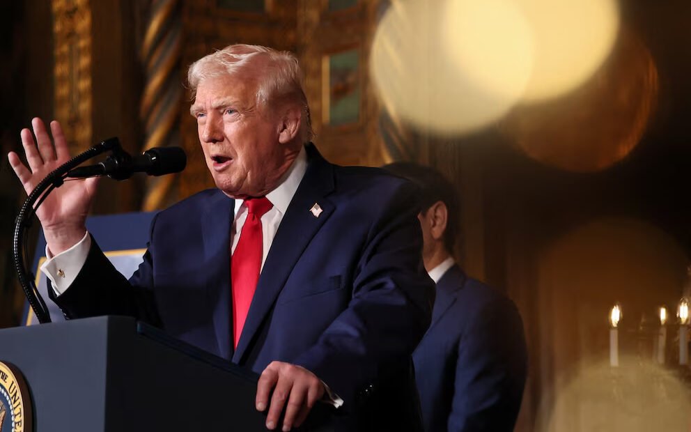 Trump endurece discurso y retiene petróleo venezolano