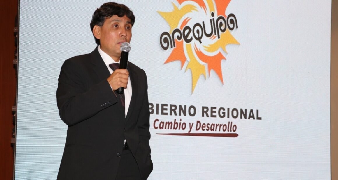 ¿Quién es Máximo Murillo, quien asumirá como presidente del Consejo de Ética del Colegio de Abogados?