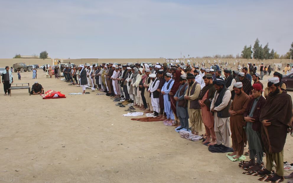 Talibán exhibe castigos públicos y recrudece control social