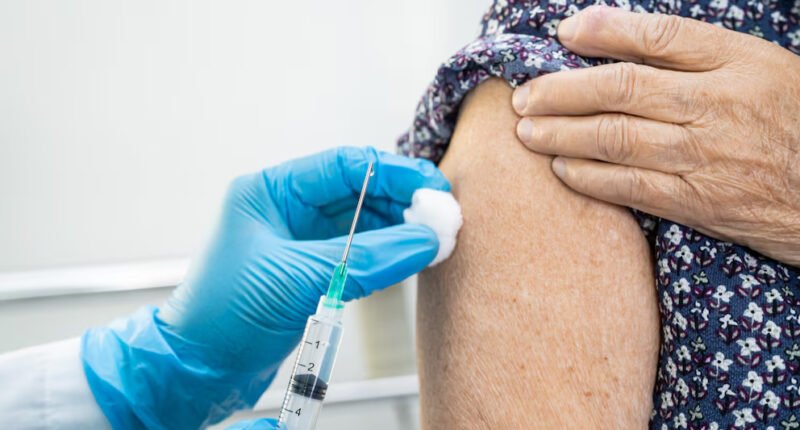 Vacuna contra influenza se limita a grupos vulnerables