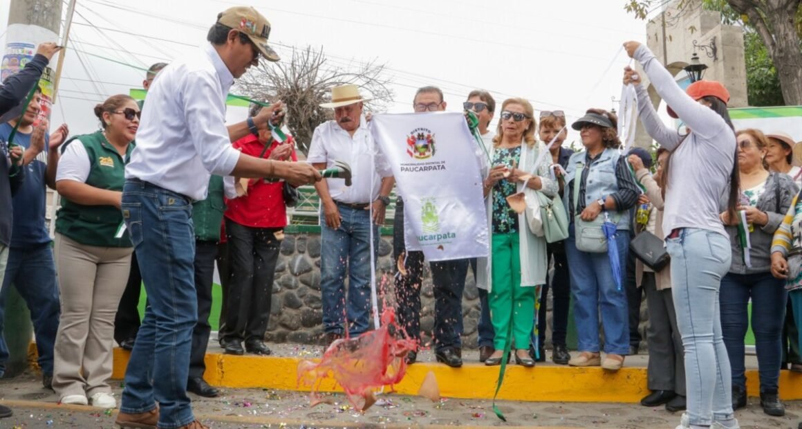 Paucarpata renueva eje vial clave en avenida Kennedy