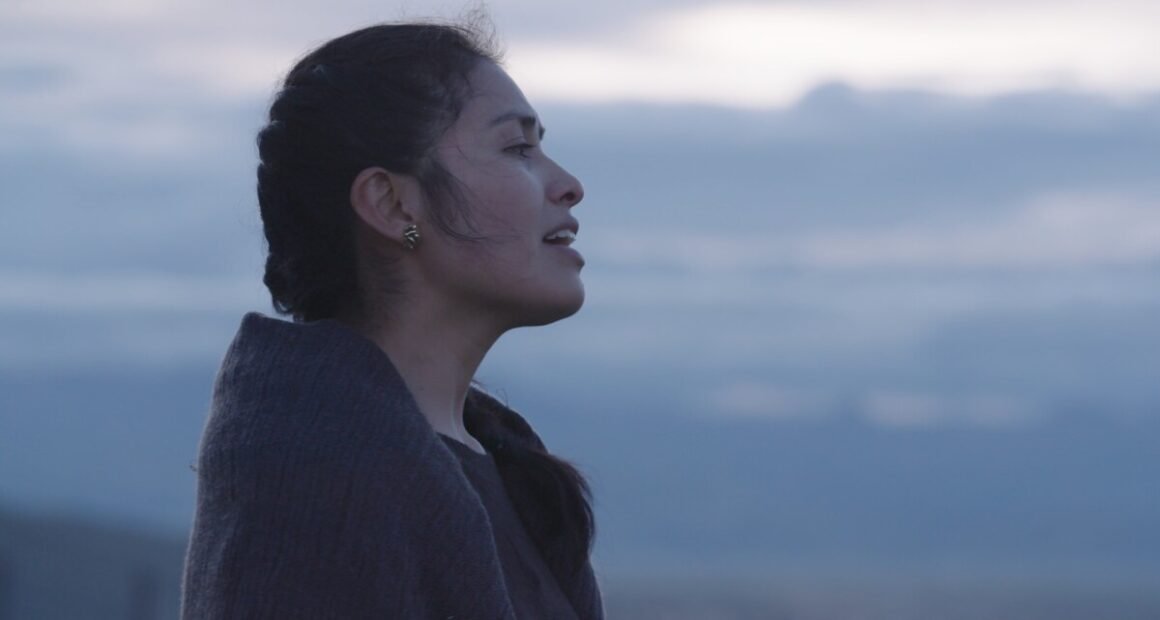 Uyariy: cuando escuchar se vuelve un deber político