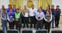 Bustamante coordina acciones contra transporte informal
