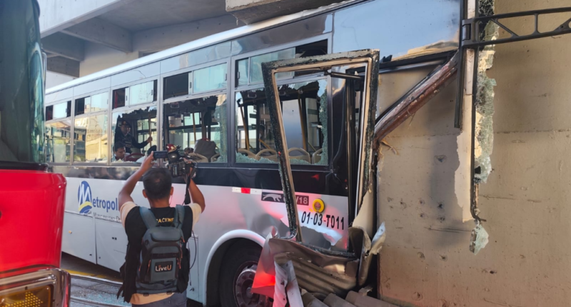 Lima: accidente reabre debate sobre flota del Metropolitano