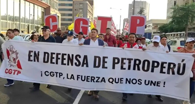 Con protestas rechazan privatización de Petroperú y Talara