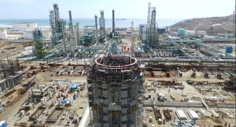 Talara inaugura el despiece operativo de Petroperú