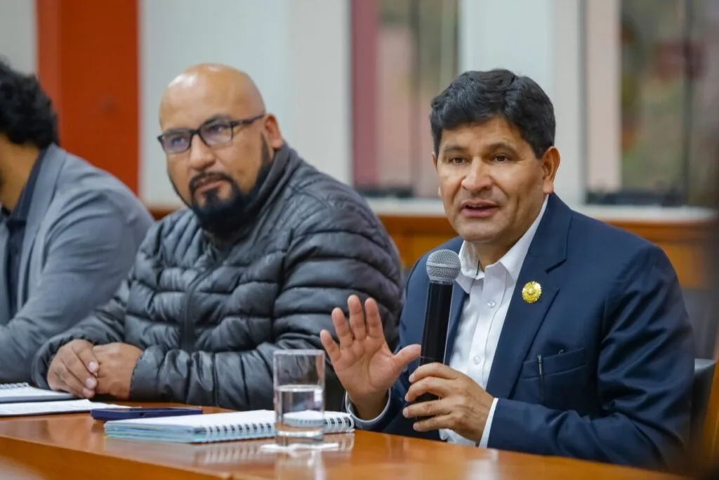 TÍTULO: AVANZA PROCESO DE INTERPELACIÓN CONTRA GERENTE IVÁN PRADO